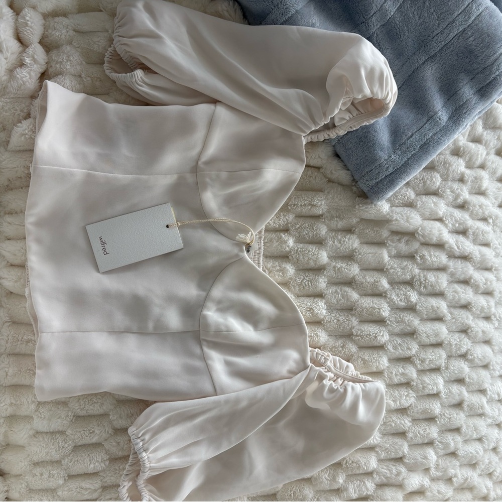 Aritzia Novella Blouse